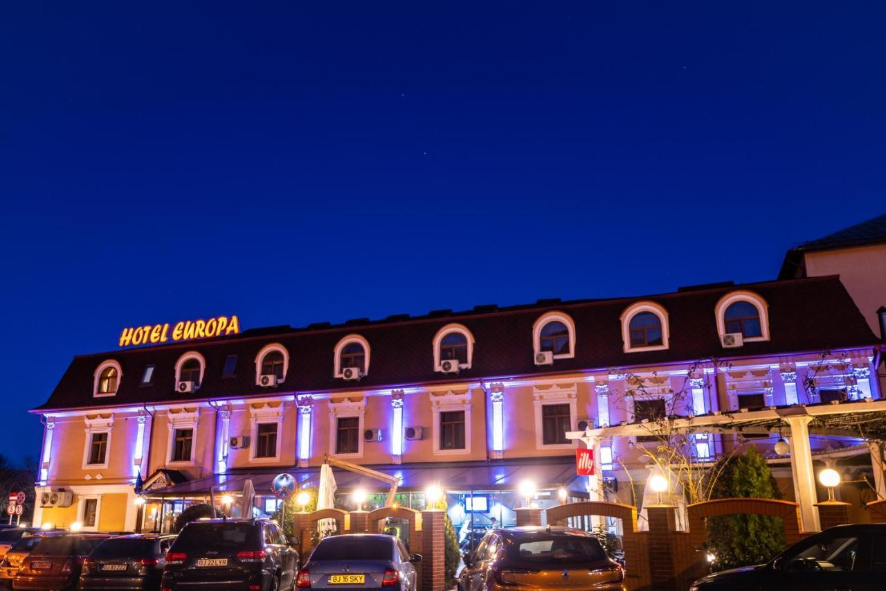 Hotel Europa Târgu Jiu Buitenkant foto