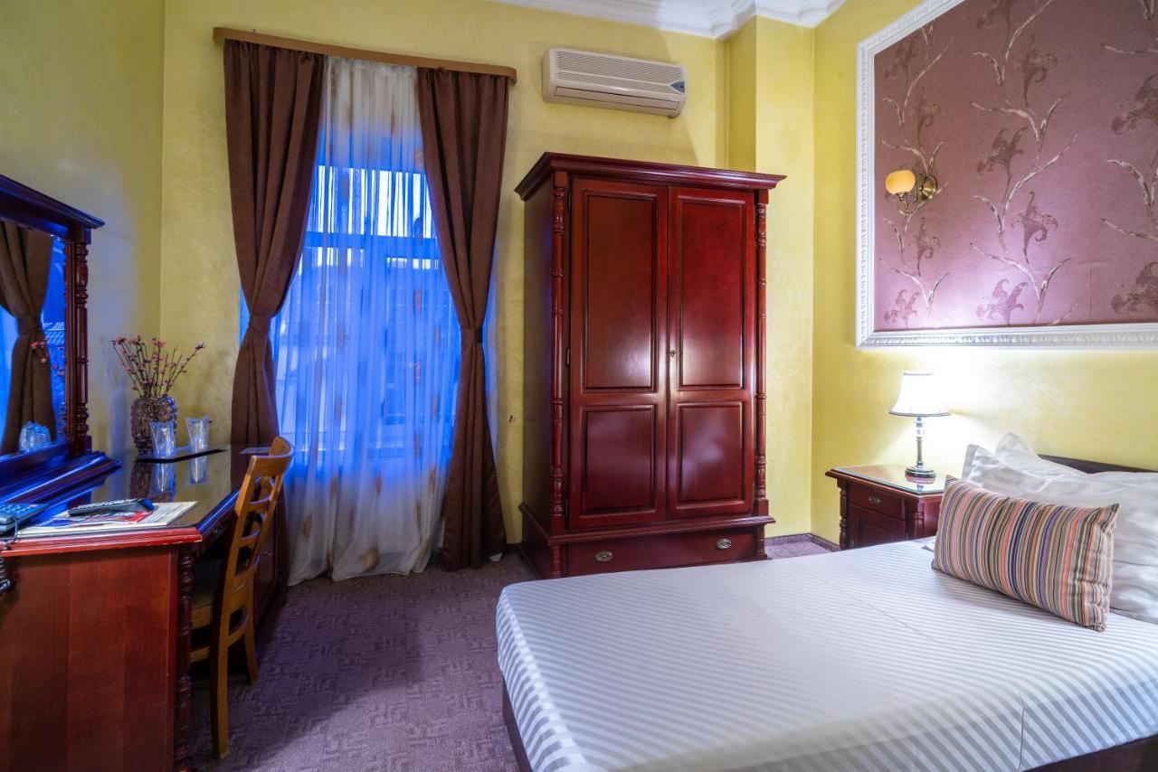 Hotel Europa Târgu Jiu Buitenkant foto