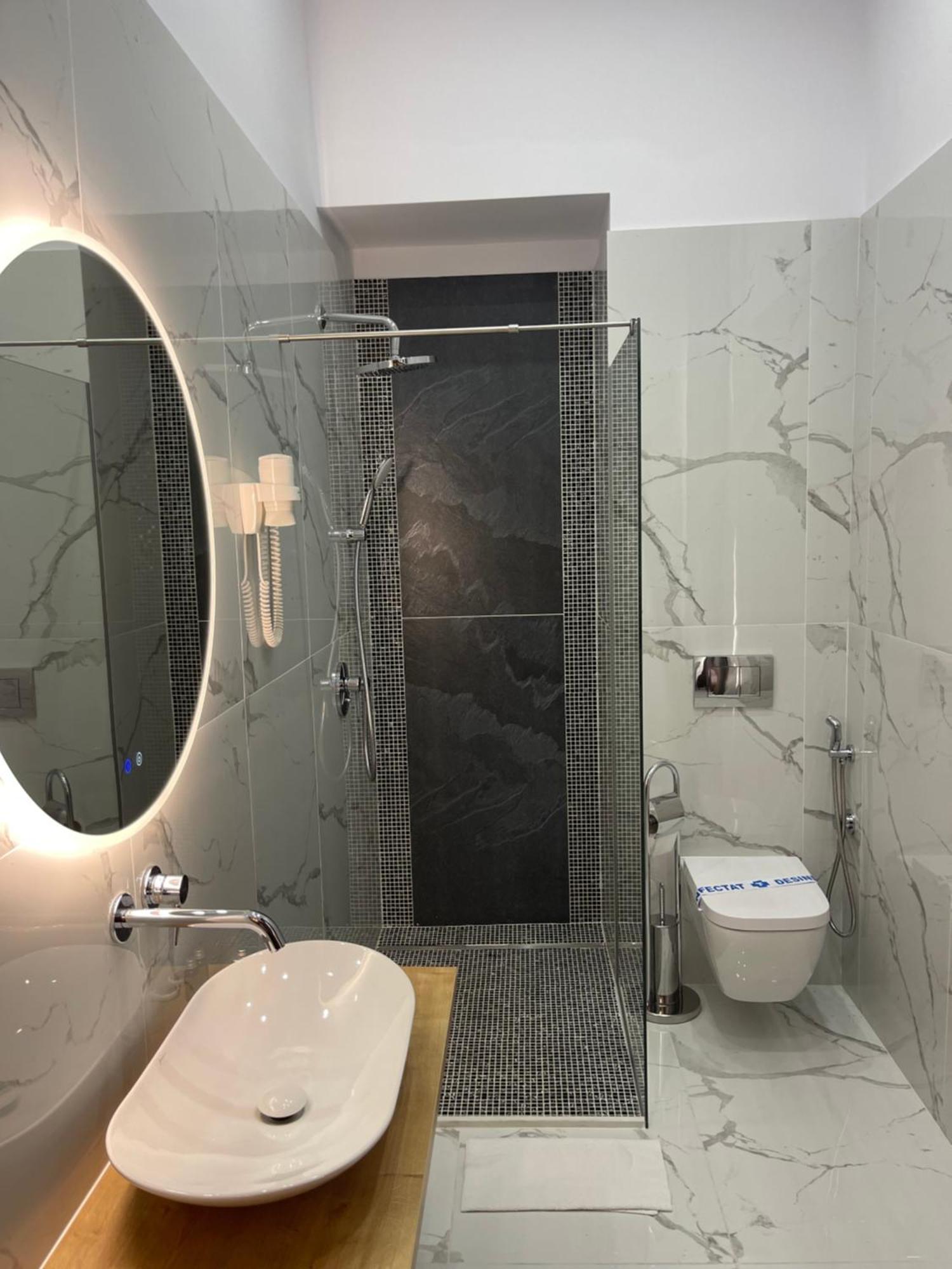 Hotel Europa Târgu Jiu Buitenkant foto