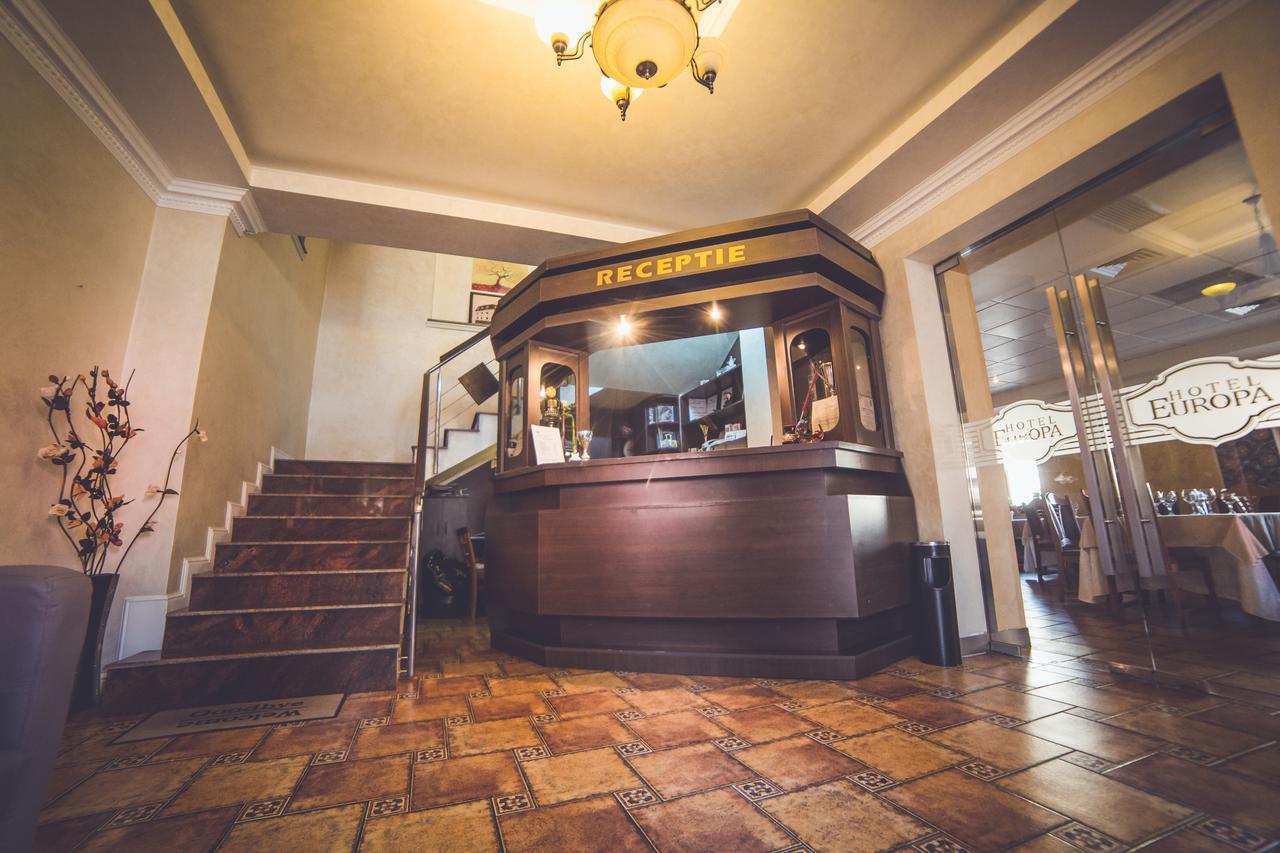 Hotel Europa Târgu Jiu Buitenkant foto
